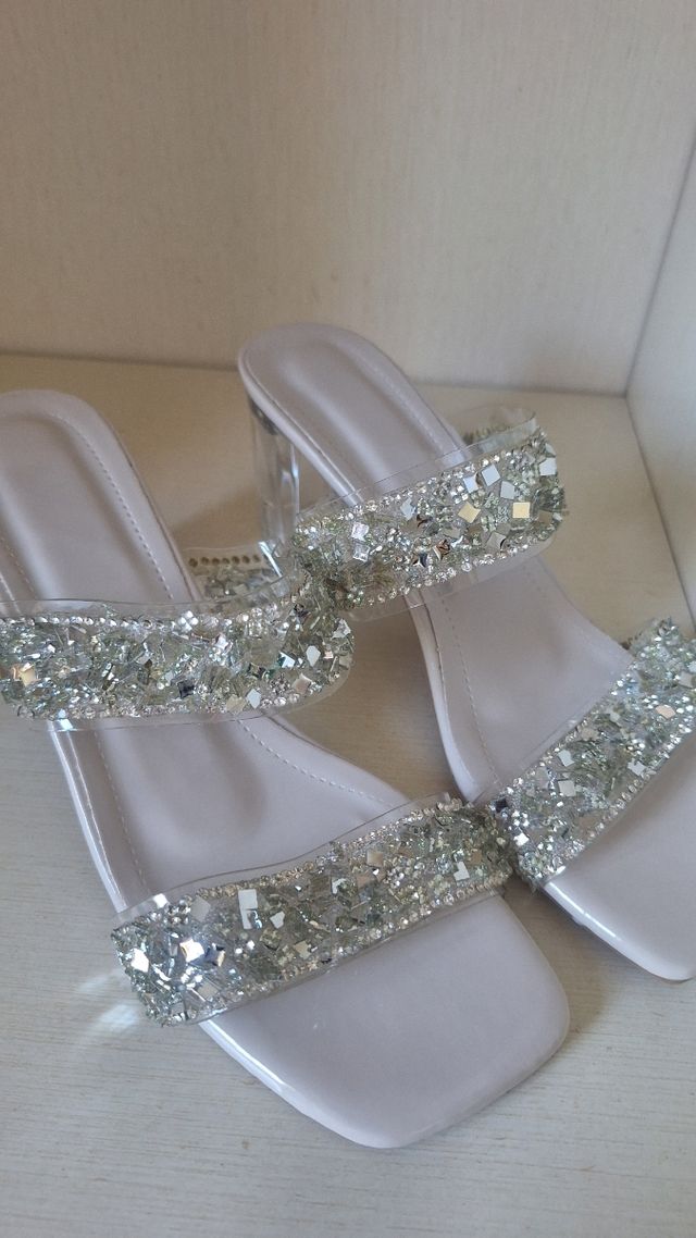 Sandali eleganti tacco trasparente 35