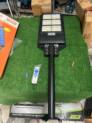Lampione solare slim - 1000Lm