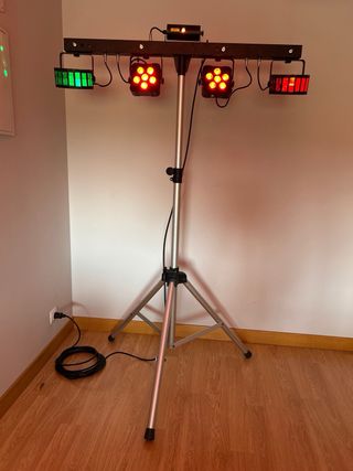 Cameo Multi FX Bar - Luces DJ