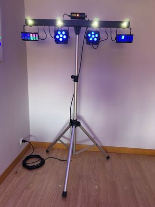 Cameo Multi FX Bar - Luces DJ