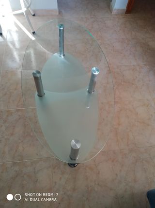 Mesa de cristal transparente