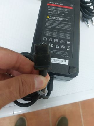 Cargador Patinete Eléctrico Xiaomi