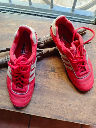 Zapatillas Adidas rojas vintage, talla 36