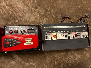 Cargador de Batería 12V - Auxiliar