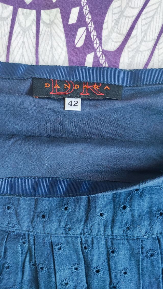 Falda midi azul marino talla 42