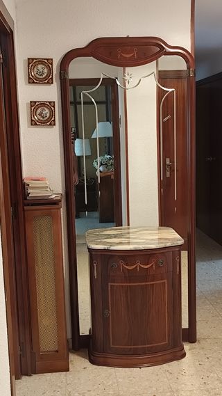 Mueble de entrada.