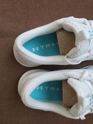 UNDER ARMOUR CHARGED AURORA 2 ORIGINAL, Blancas