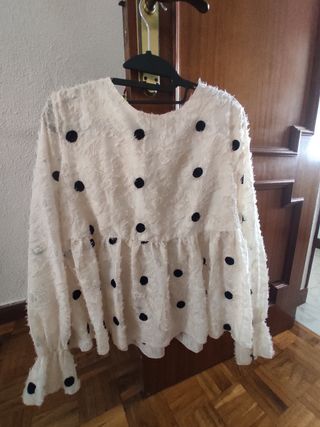 Blusa blanca lunares negros péplum Shein 