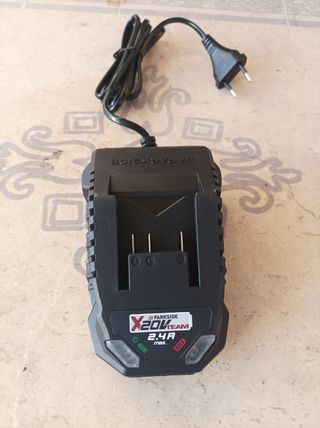 Cargador Parkside X20V.
