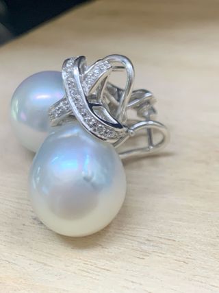 Pendientes perlas australianas con oro y brillante