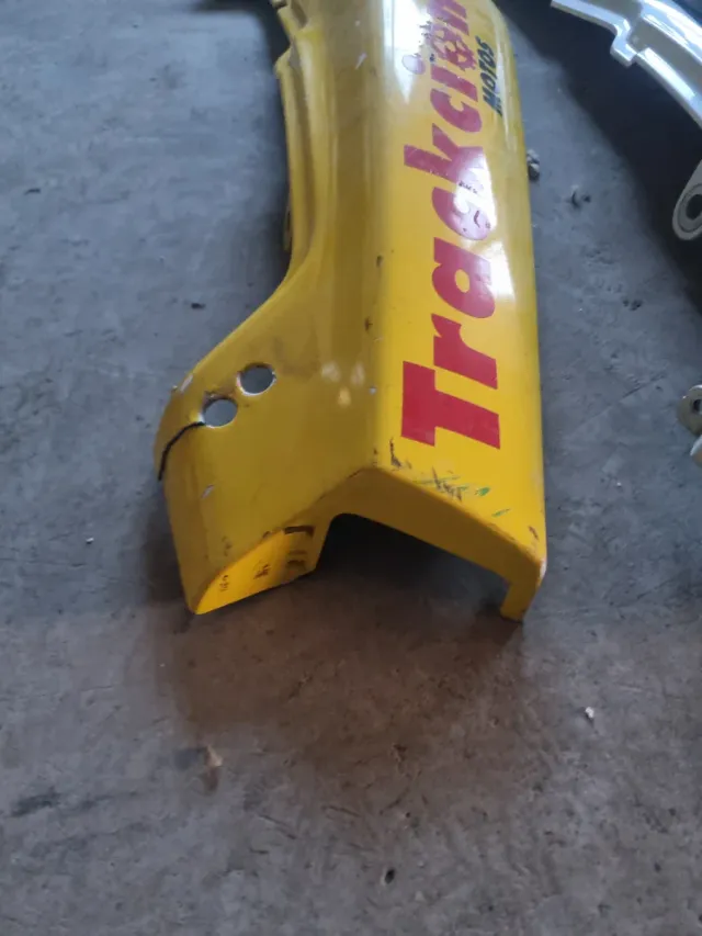 CACHA DERECHA GSXR 750 1100.