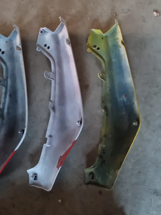 CACHA DERECHA GSXR 750 1100.