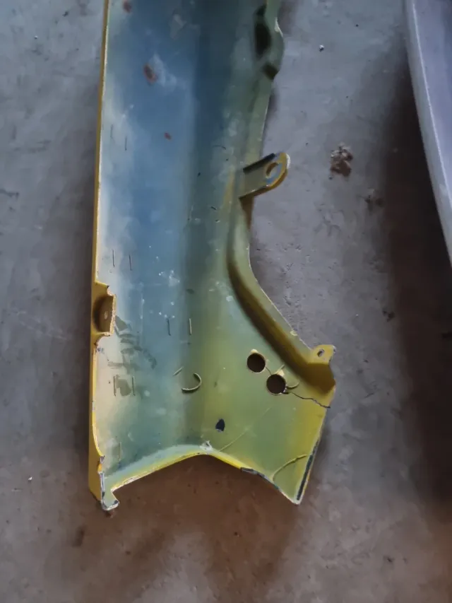 CACHA DERECHA GSXR 750 1100.