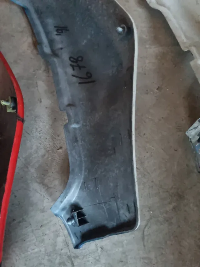 CACHA DERECHA GSXR 750 1100.