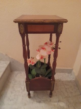 Mesita auxiliar antigua madera