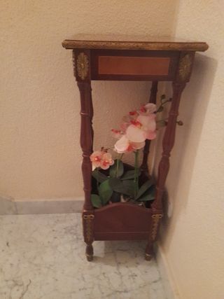 Mesita auxiliar antigua madera