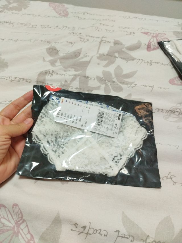 Tanga encaje blanco mujer