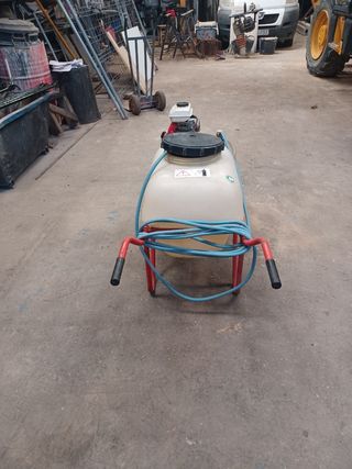 Carrillo fumigador a presión