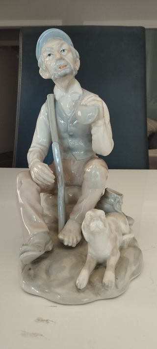 Figura porcelana vintage cazador perro