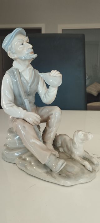 Figura porcelana vintage cazador perro