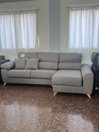 Nuevo sofa chaise longue gris + cojines