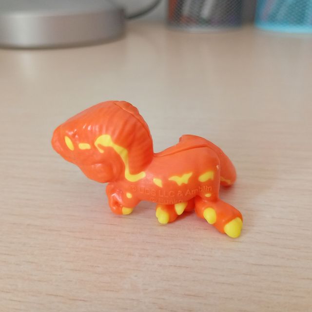 Dinosaurio naranja Kinder Joy Funko Pop