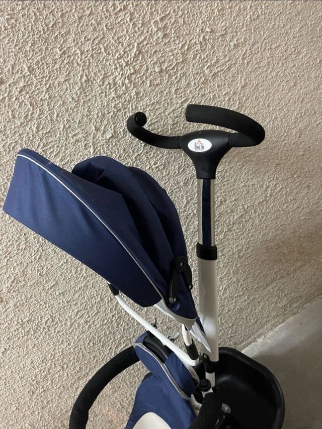 Triciclo bebé capota azul evolutivo