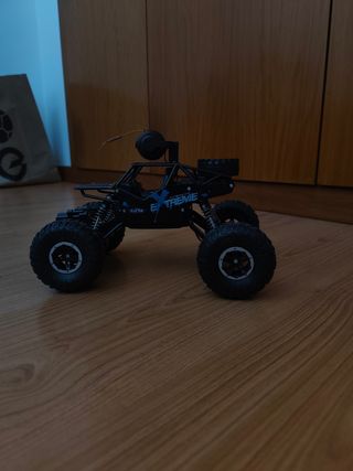 Carro RC todo-o-terreno