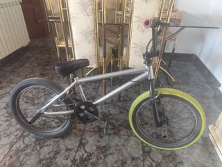 BMX Gris - Bicicleta