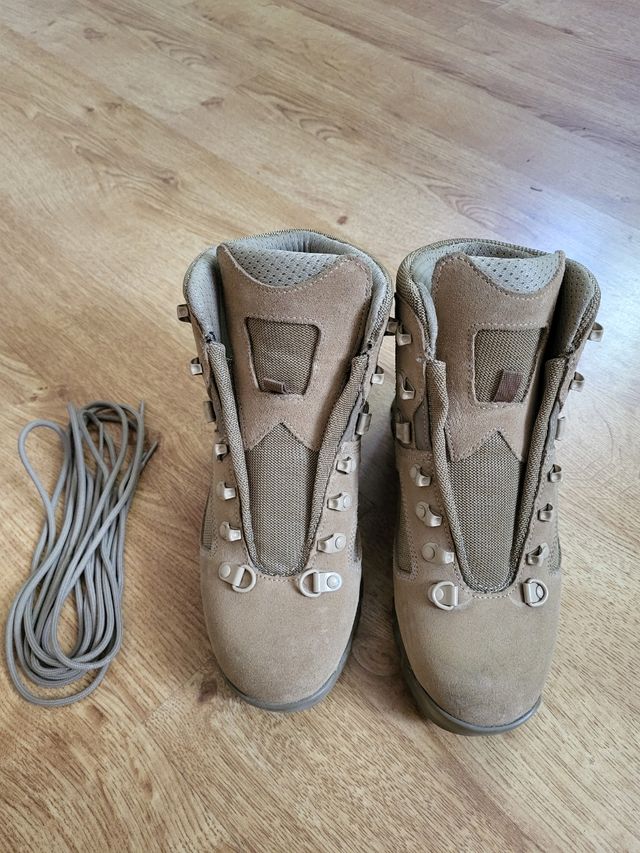 Botas ITURRI Militares Beige. Talla 37.