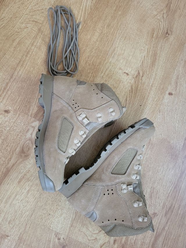 Botas ITURRI Militares Beige. Talla 37.