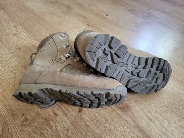 Botas ITURRI Militares Beige. Talla 37.