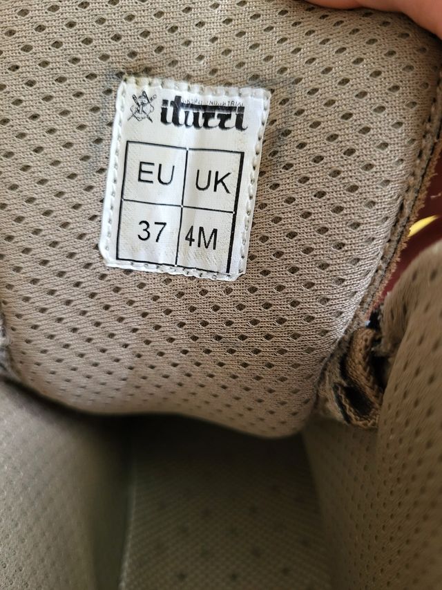 Botas ITURRI Militares Beige. Talla 37.