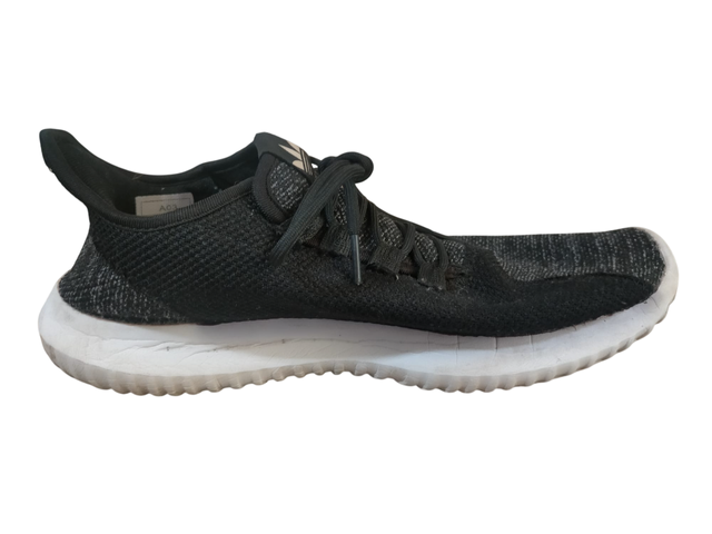 Zapatillas Adidas urbanas - Negras y blancas