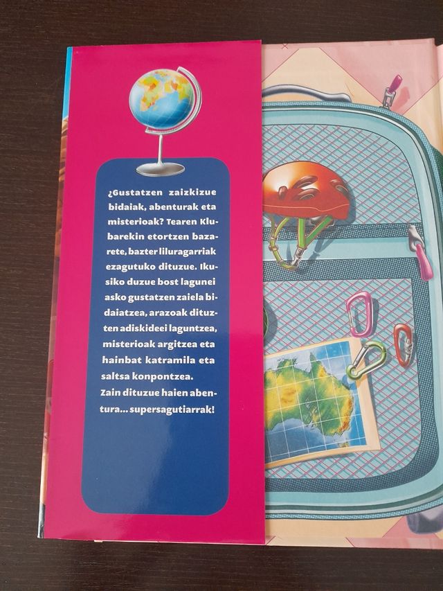 Tea Stilton. Mendi Hiztuna