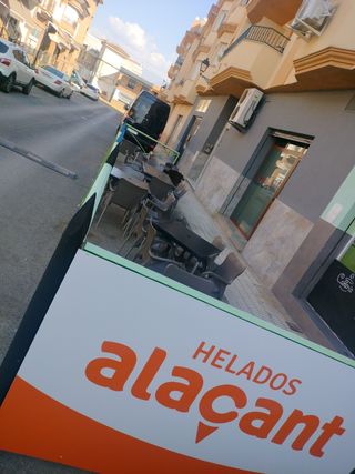 Traspaso Cafetería-Heladería