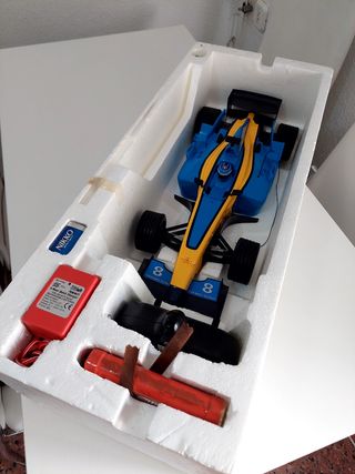 Coche RC F1 Renault Nikko