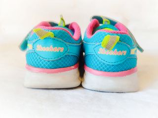 Zapatillas Skechers niña turquesa