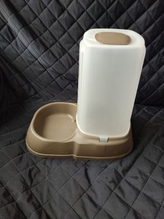 Tolva 2 en 1: comida y agua