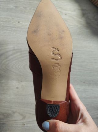 Mocasines tacón vintage marrones