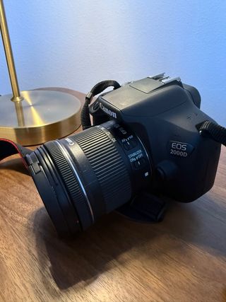Canon EOS 2000D - 2 fotocamere