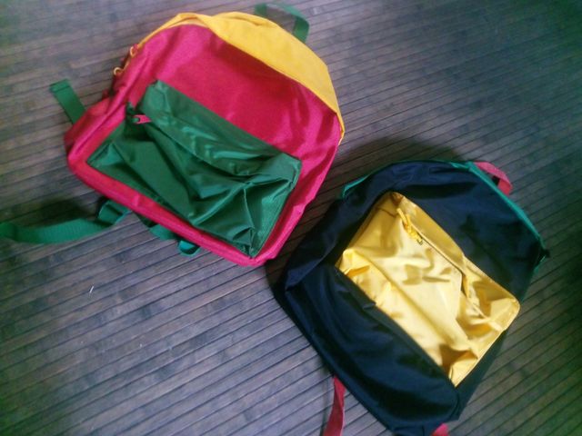 Mochilas escolares a estrenar