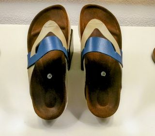 Sandalias piel beige-azul nº36