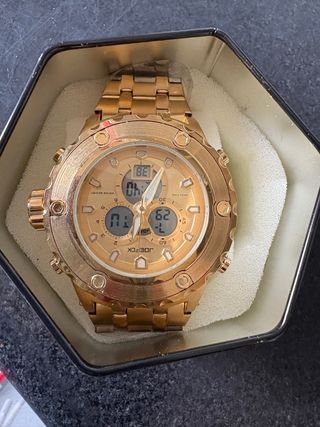 Reloj Joefox dorado  , nuevo con etiqueta 