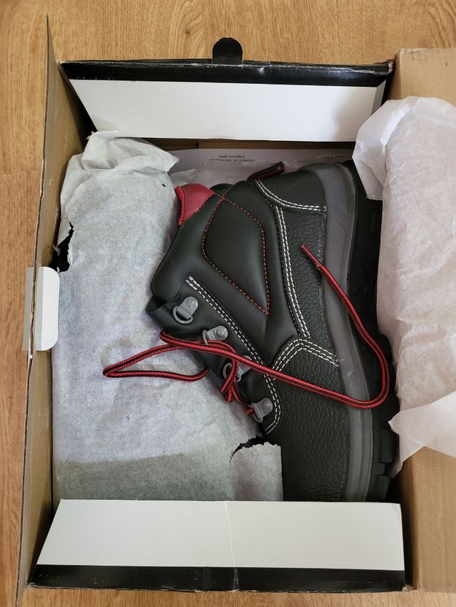 Botas de seguridad BELLOTA, talla 37.