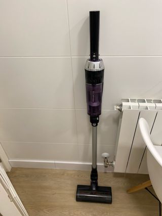 Aspiradora escoba Rowenta Nano