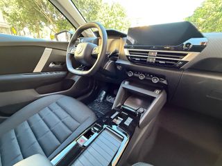 Citroen C4 Hybrid 145cv COLLECTION DSC