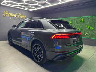 Audi Q8 Black line plus 50 TDI 210kW quattro tip