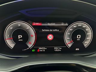 Audi Q8 Black line plus 50 TDI 210kW quattro tip