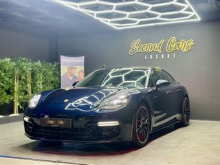 Porsche Panamera 4 E-Hybrid Executive